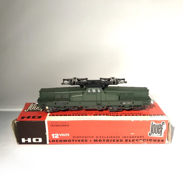 Locomotive électrique Crocodile JOUEF 842 E