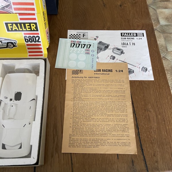 Lola T70 / 2 FALLER 1:24 Club Racing 6802 en boite