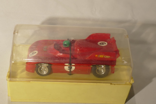 ALFA ROMEO 33 TT3 ROUGE SCALEXTRIC 09- C103