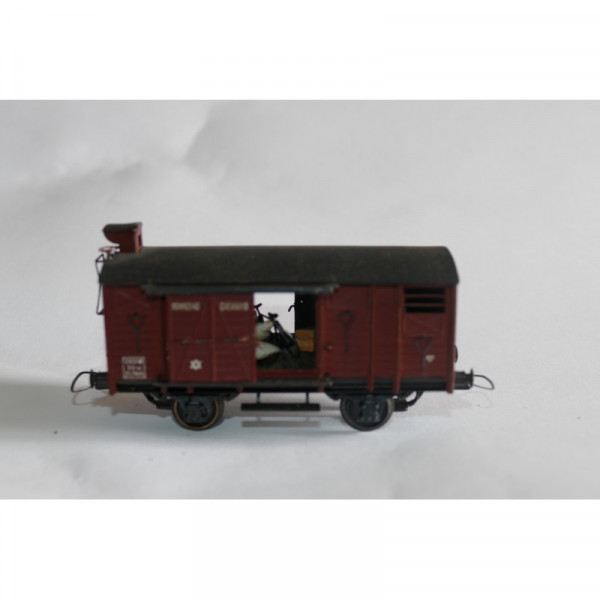 WAGON  COUVERT OCEM 1919 AVEC GUERITE  2 ESSIEUX MARQUE VB REF 25 SNCF