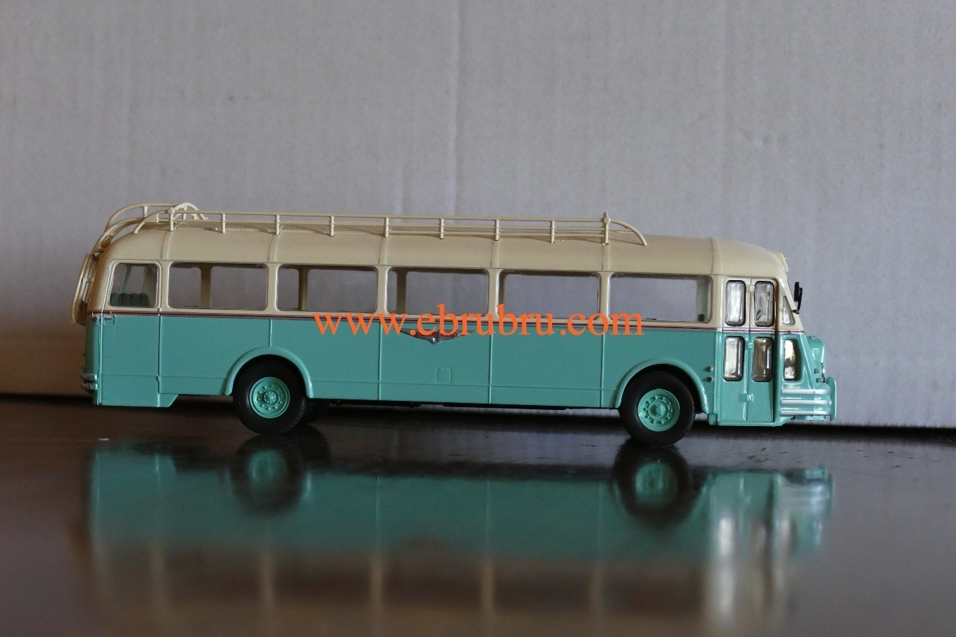 Autocars Pullman Autobus Berliet PHL 10 Grand Raid 1966 1/43  IXO Hachette