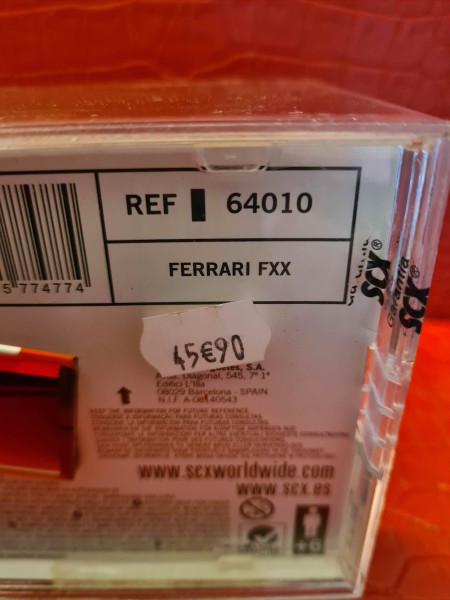 FERRARI FXX JAUNE SCALEXTRIC SCX REF 64010 