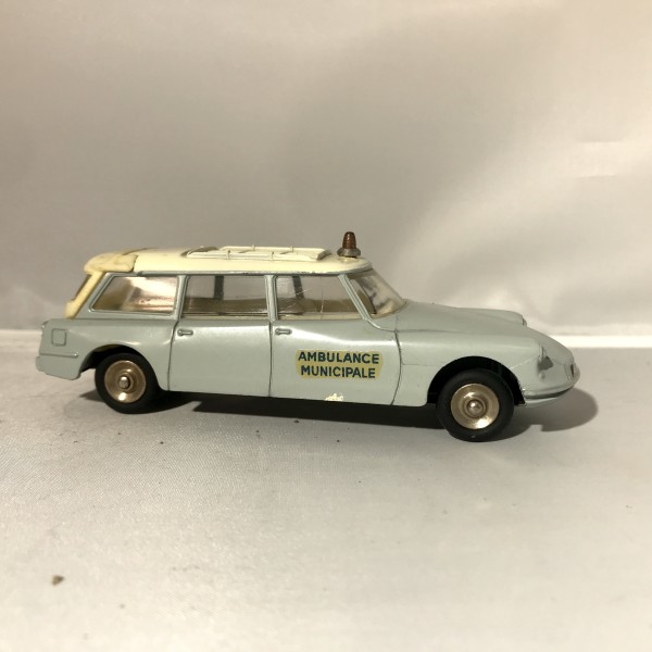 Citroen break Id 19 Ambulance DINKY TOYS 556