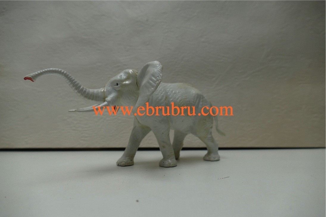 ELEPHANT BLANC D'AFRIQUE  STARLUX SERIE ANIMAUX SAUVAGE  REF FS25004