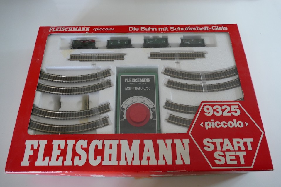 FLEISCHMANN PICCOLO 9325 Start Set 1/160  scale N