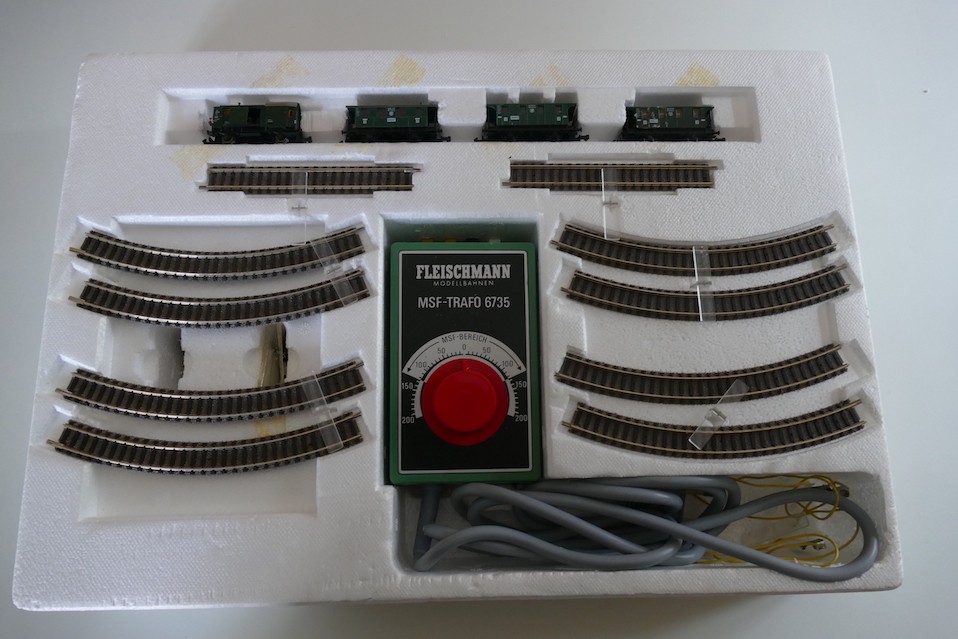 FLEISCHMANN PICCOLO 9325 Start Set 1/160  scale N