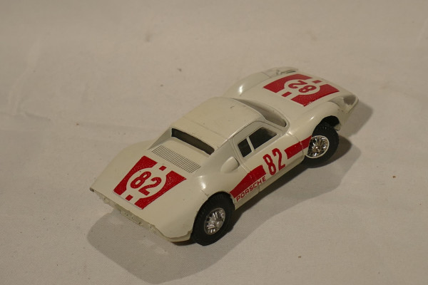 PORSCHE GT BLANCHE AU TAMPON N° 82 JOUEF RÉF: 3640