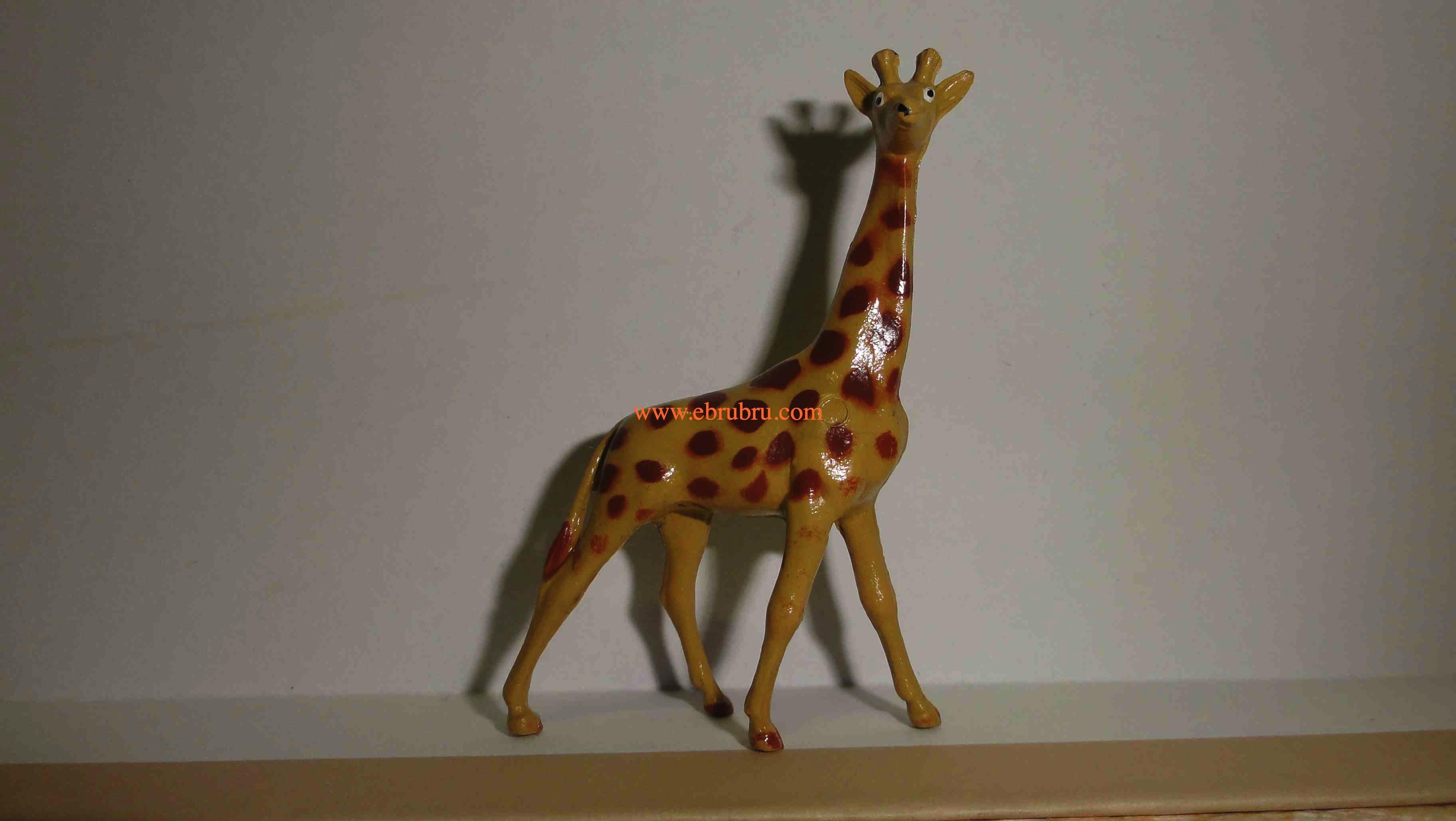 Petite Girafe  girafeau Starlux ref 1768