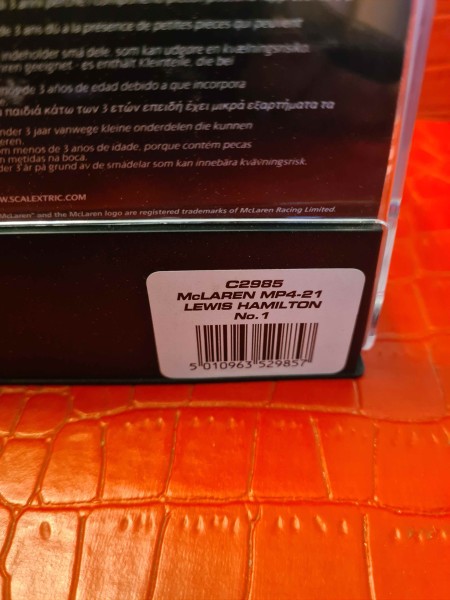 MC LAREN MP4-21 LEWIS HAMILTON NO 1 SCALEXTRIC REF C2985