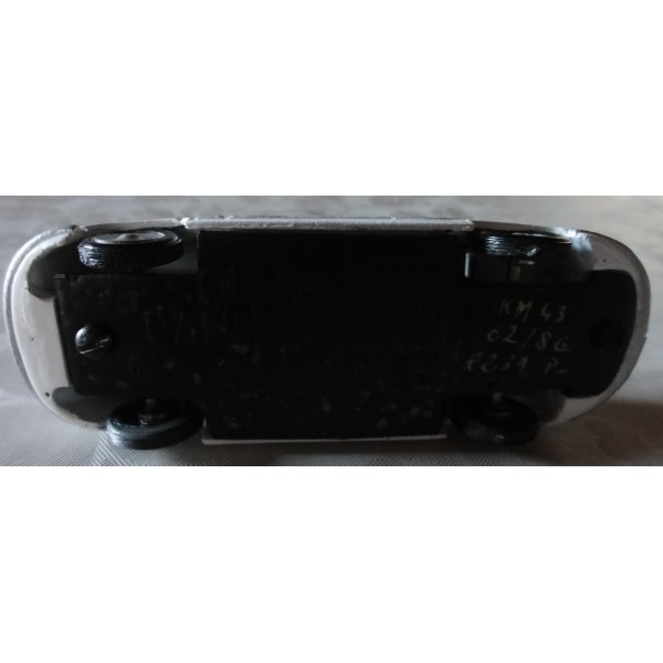 MINIATURE PANHARD CABRIOLET PL 17 MARQUE CEVEN KIT BLANCHE 1/43