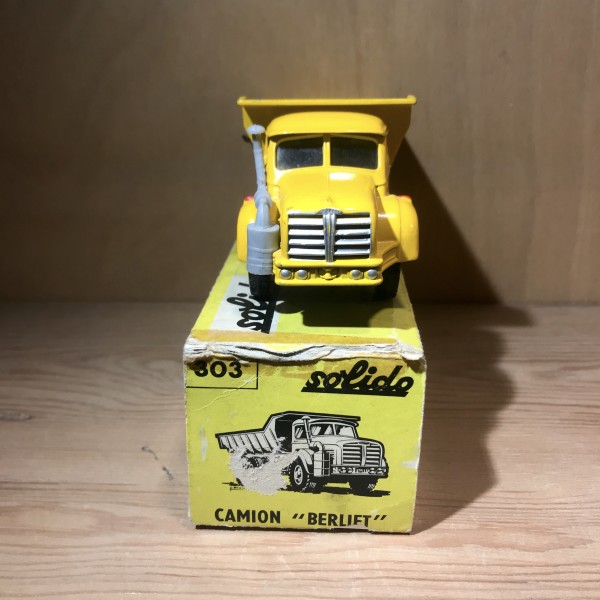 Camion Berliet Jaune SOLIDO 303