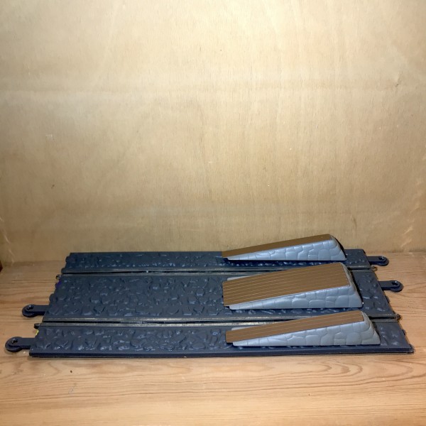 Rail droit avec obstacle SCALEXTRIC Scx TT