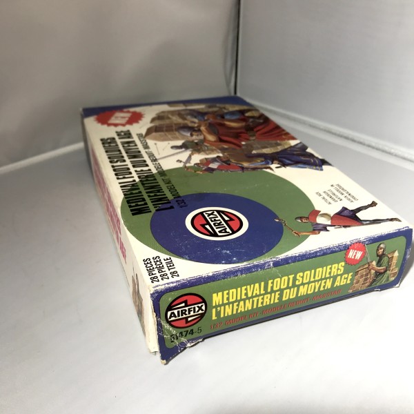 MEDIEVAL FOOT SOLDIERS -  28 PIECES AIRFIX 1/32 sous Blister 51474 - 5