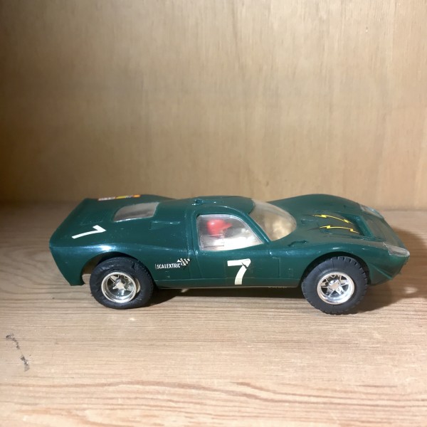 Ford Mirage verte SCALEXTRIC Réf C15