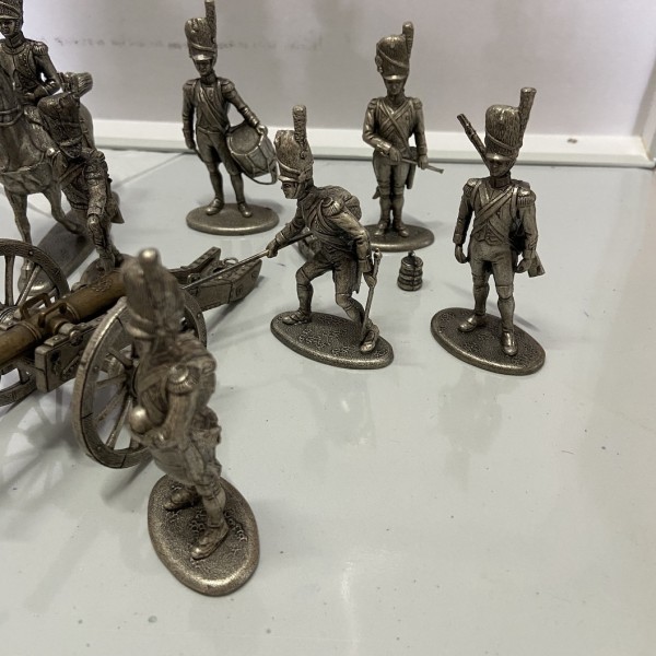 Le canon de Gribeauval 1974 et son équipe de Tir 1980 MHSP 