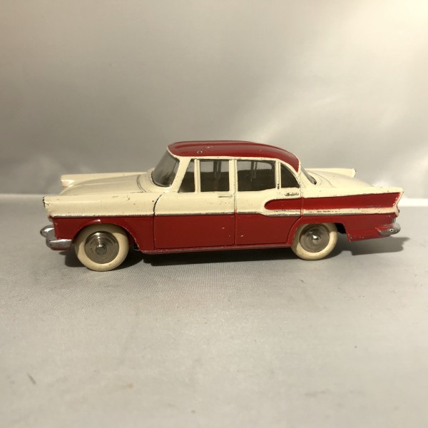 Simca Chambord DINKY TOYS 24K