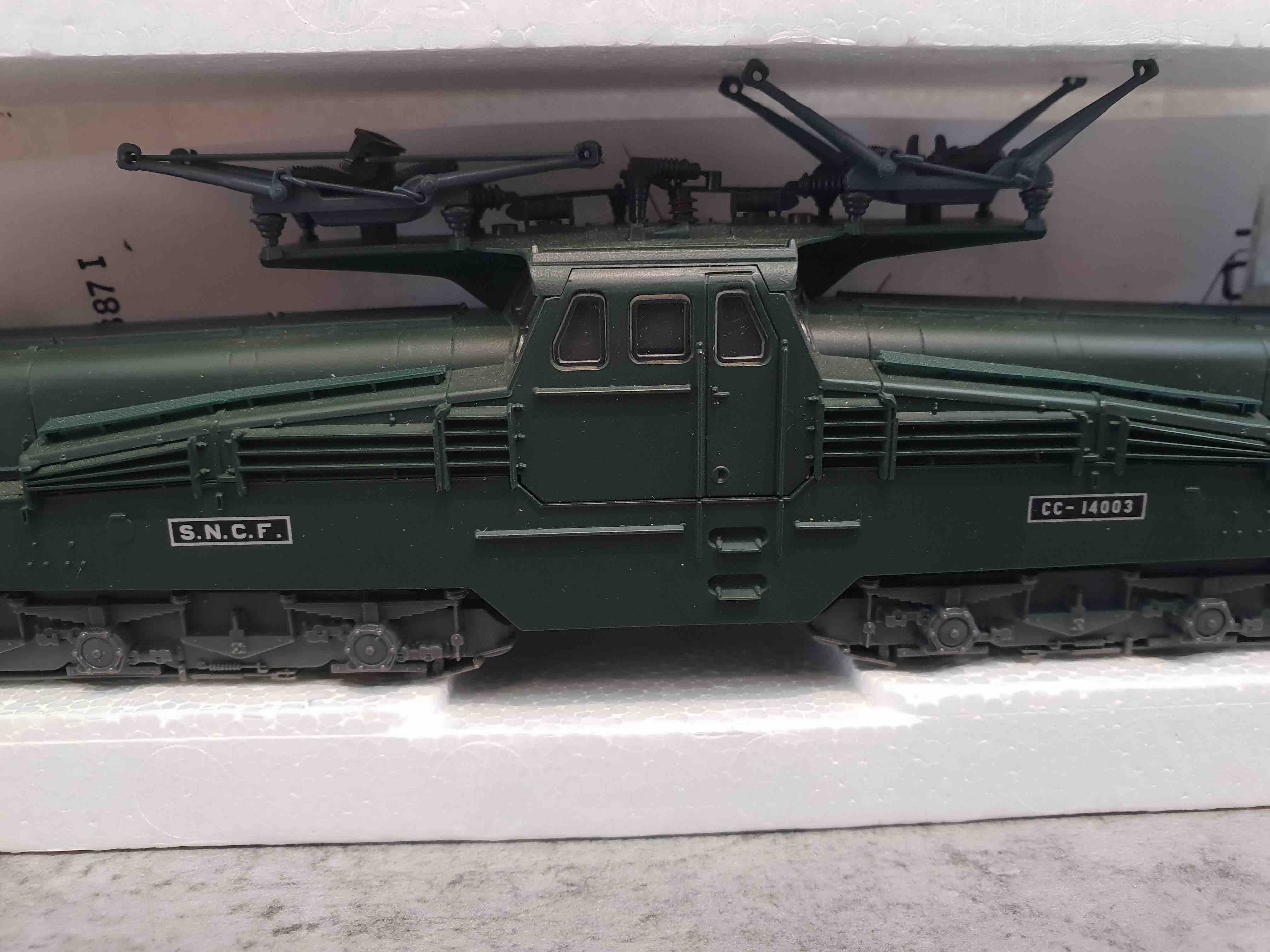 LIMA 208389L LOCOMOTIVE