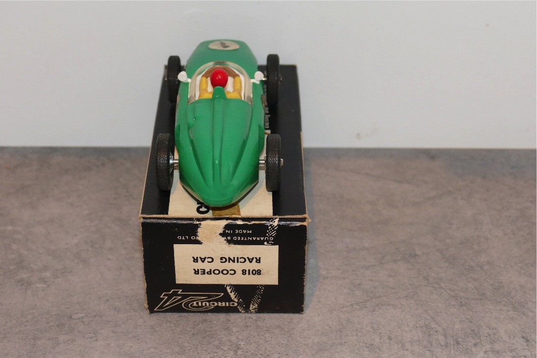 COOPER F1 VERTE CIRCUIT 24 REF 8204