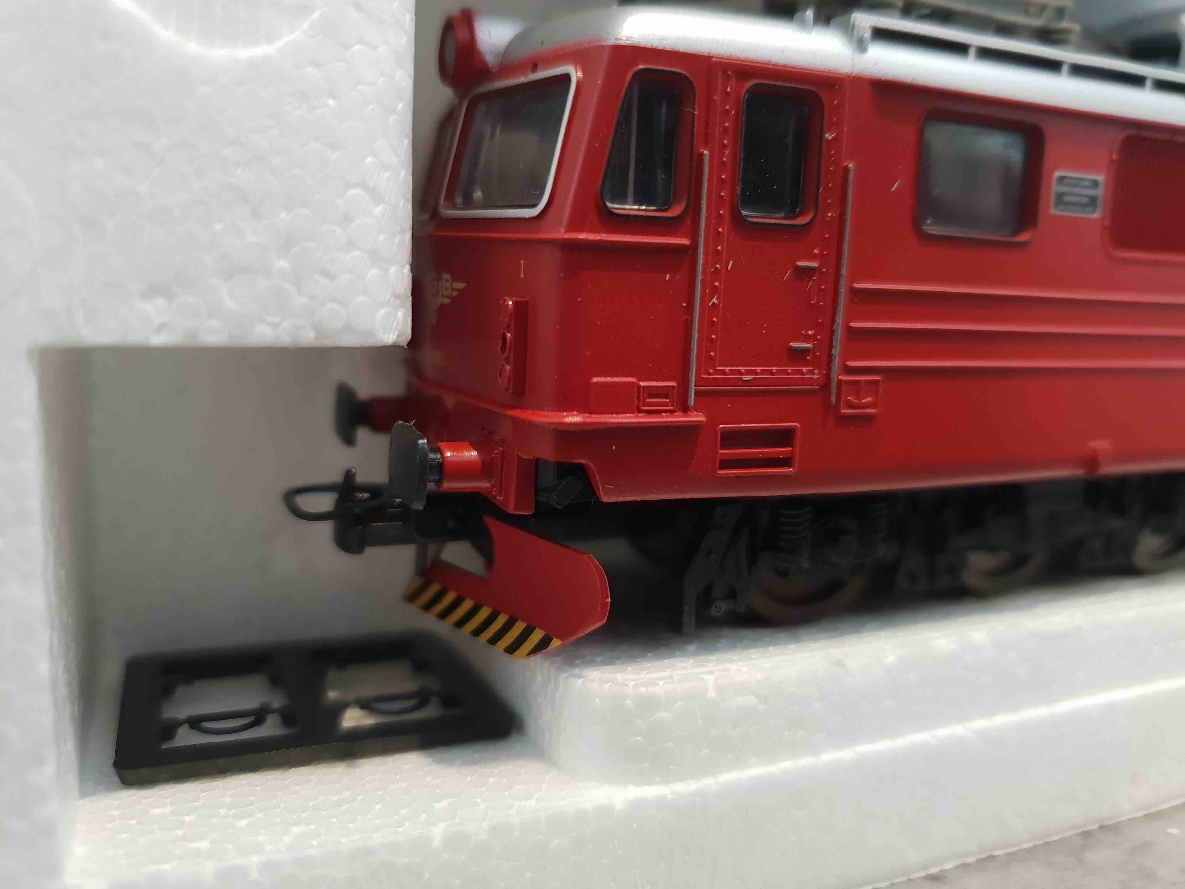 LIMA 208130L LOCOMOTIVE