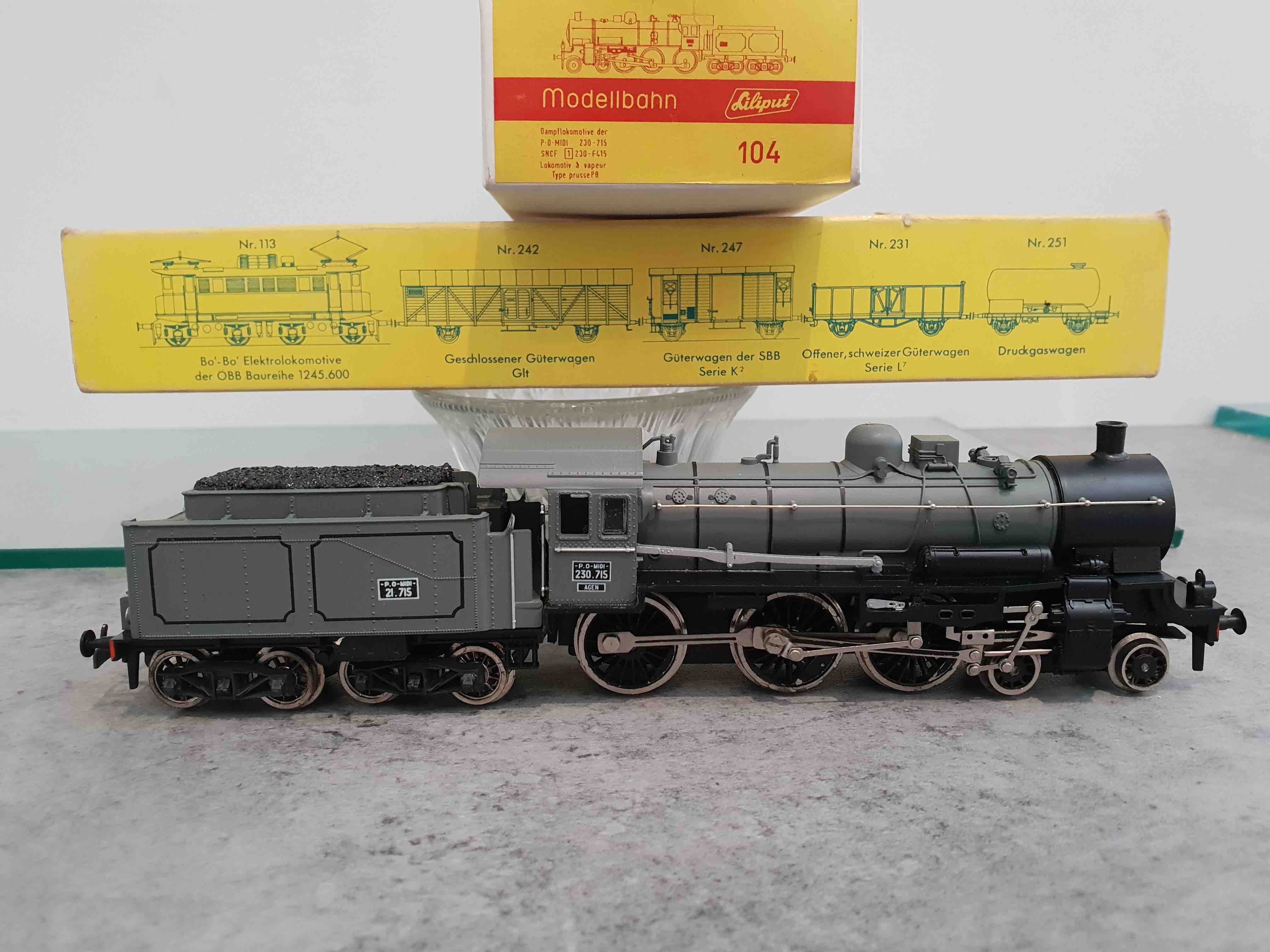 LILIPUT 104 LOCOMOTIVE