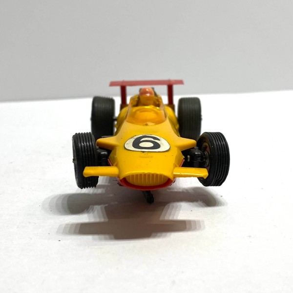 Lotus F1 avec aileron Coque jaune Chassis rouge JOUEF 356