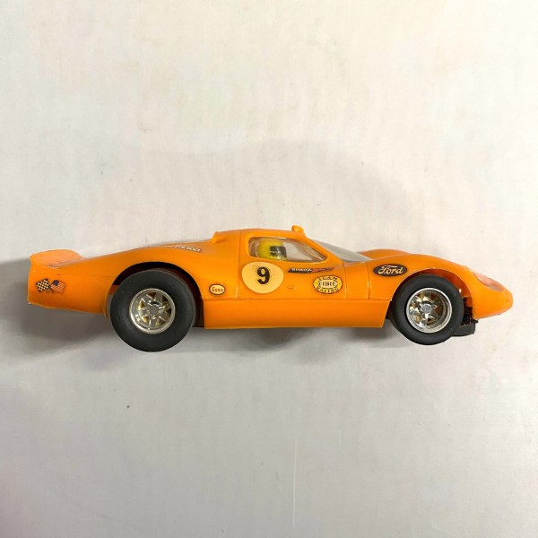Ford 3L orange  SCALEXTRIC C18