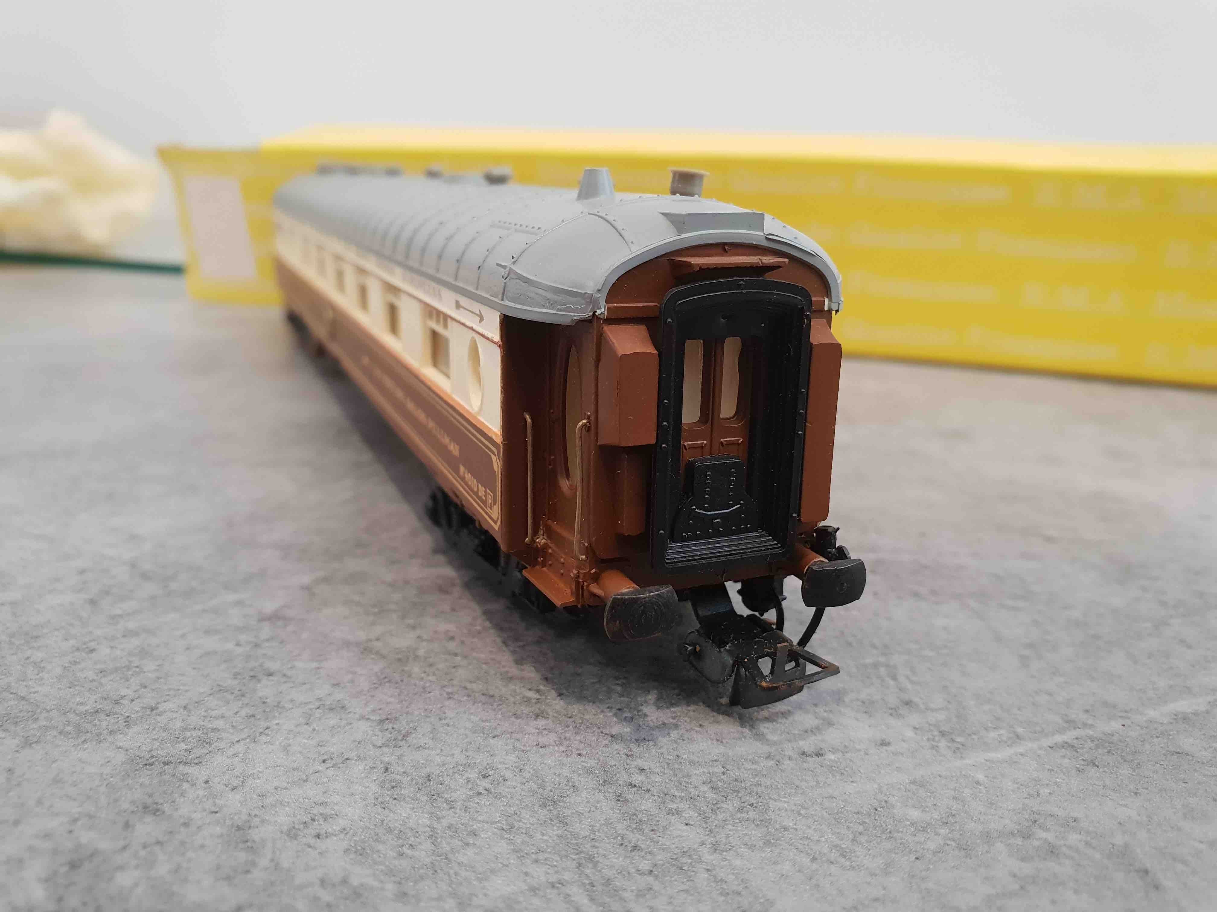 RMA VOITURE SALON PULLMAN