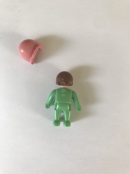 Bébé habit vert Playmobil 5510