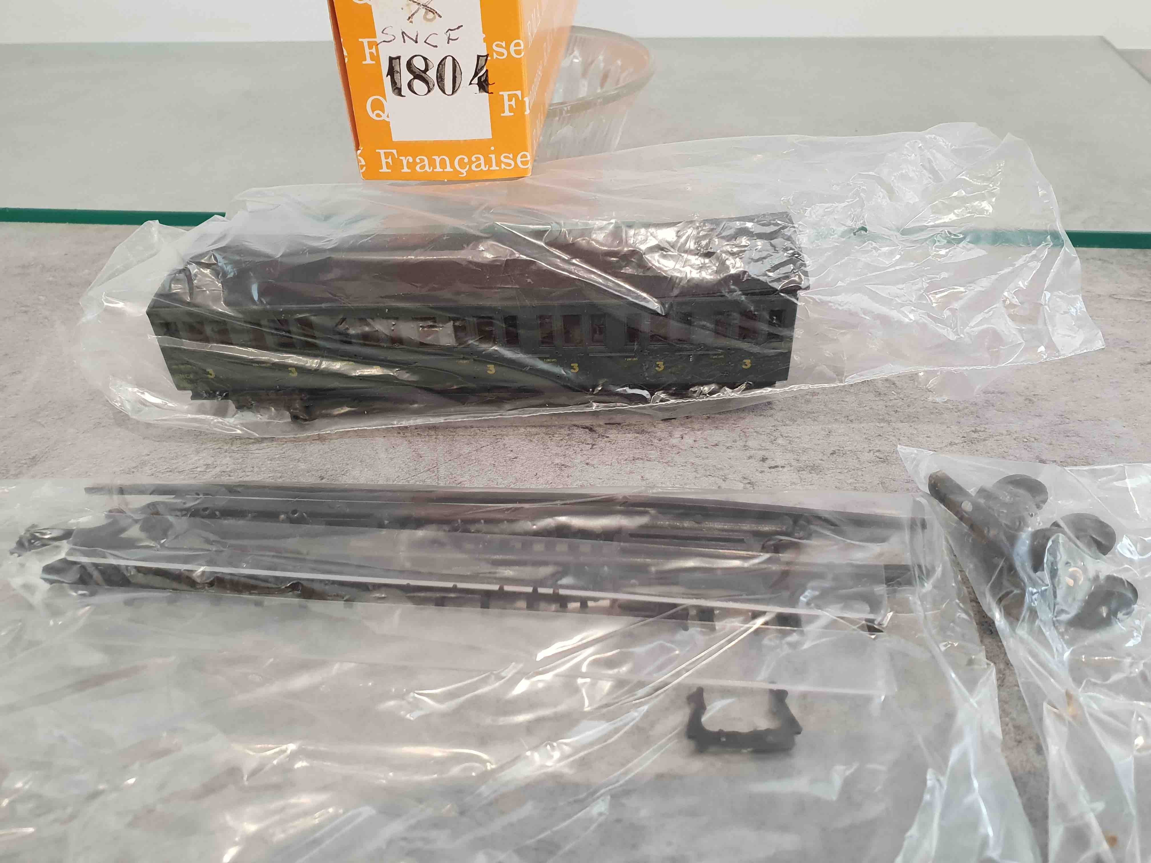 RMA 503 VOITURE BANLIEUE