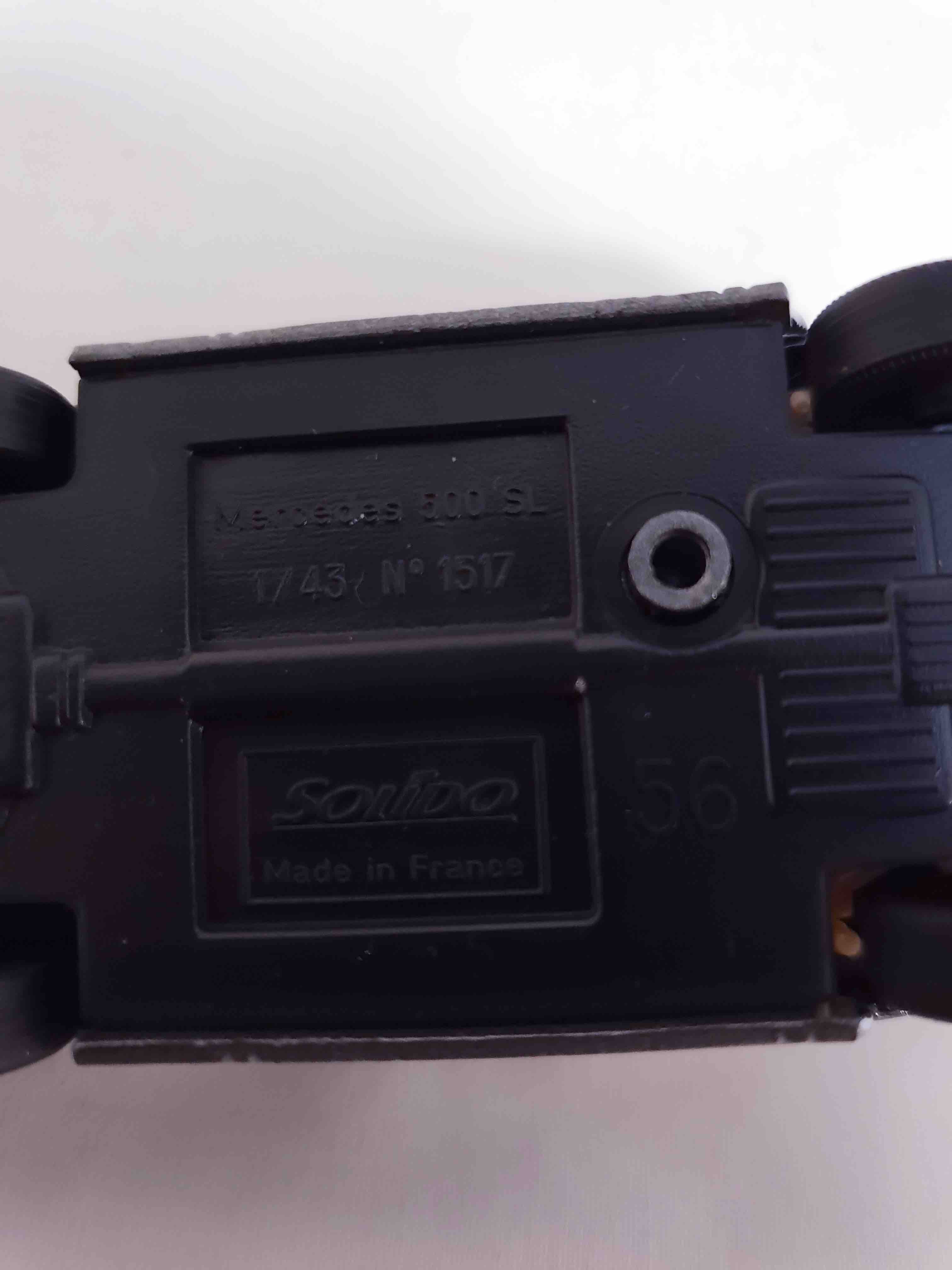 1517 MERCEDES 500 SL SOLIDO