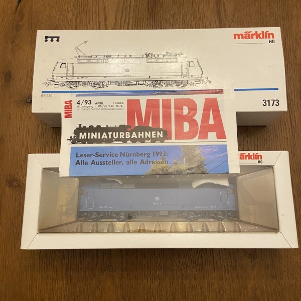 Locomotive électrique Märklin H0 3173 bleue BR 120 104-5