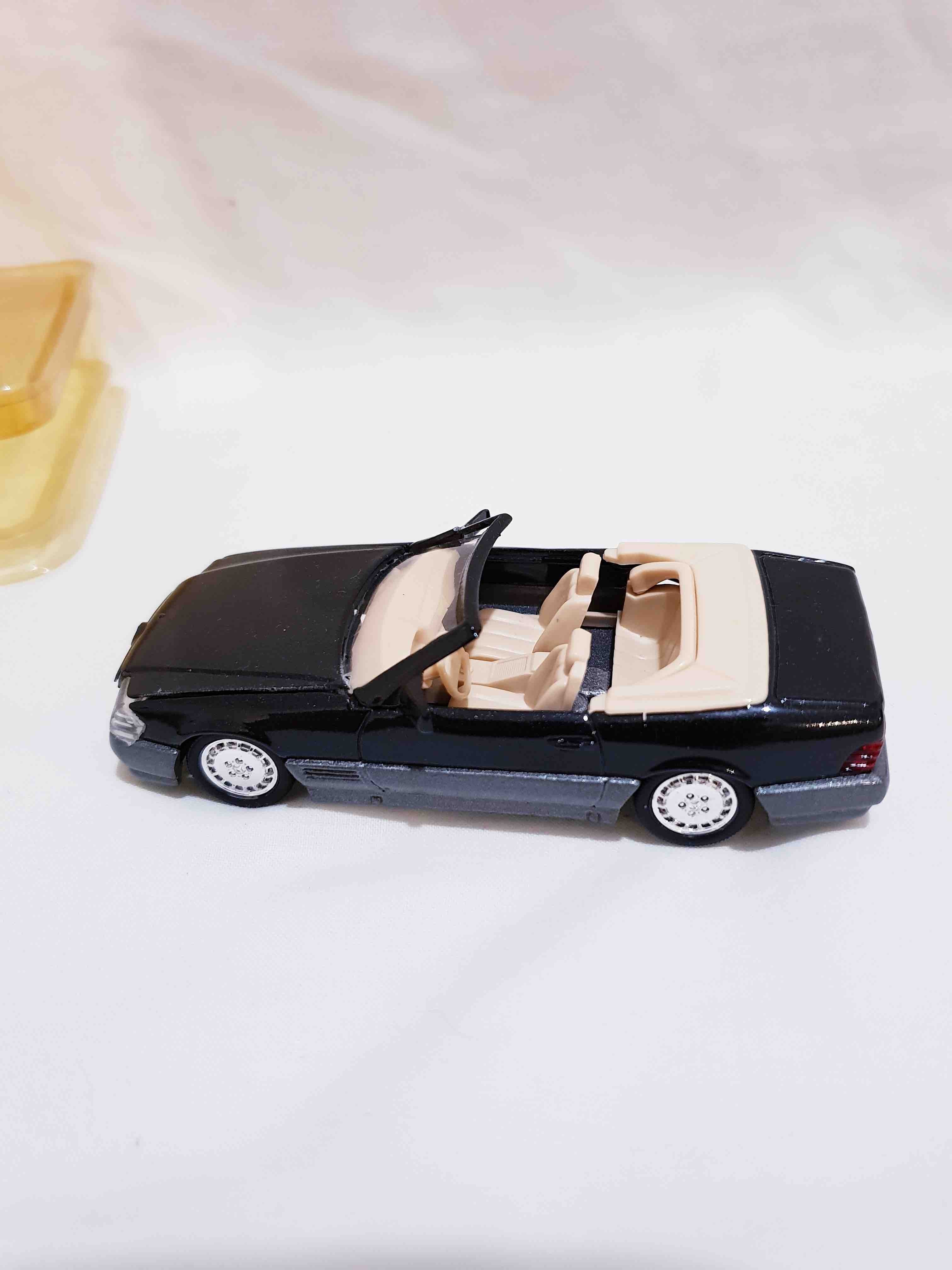 1517 MERCEDES 500 SL SOLIDO