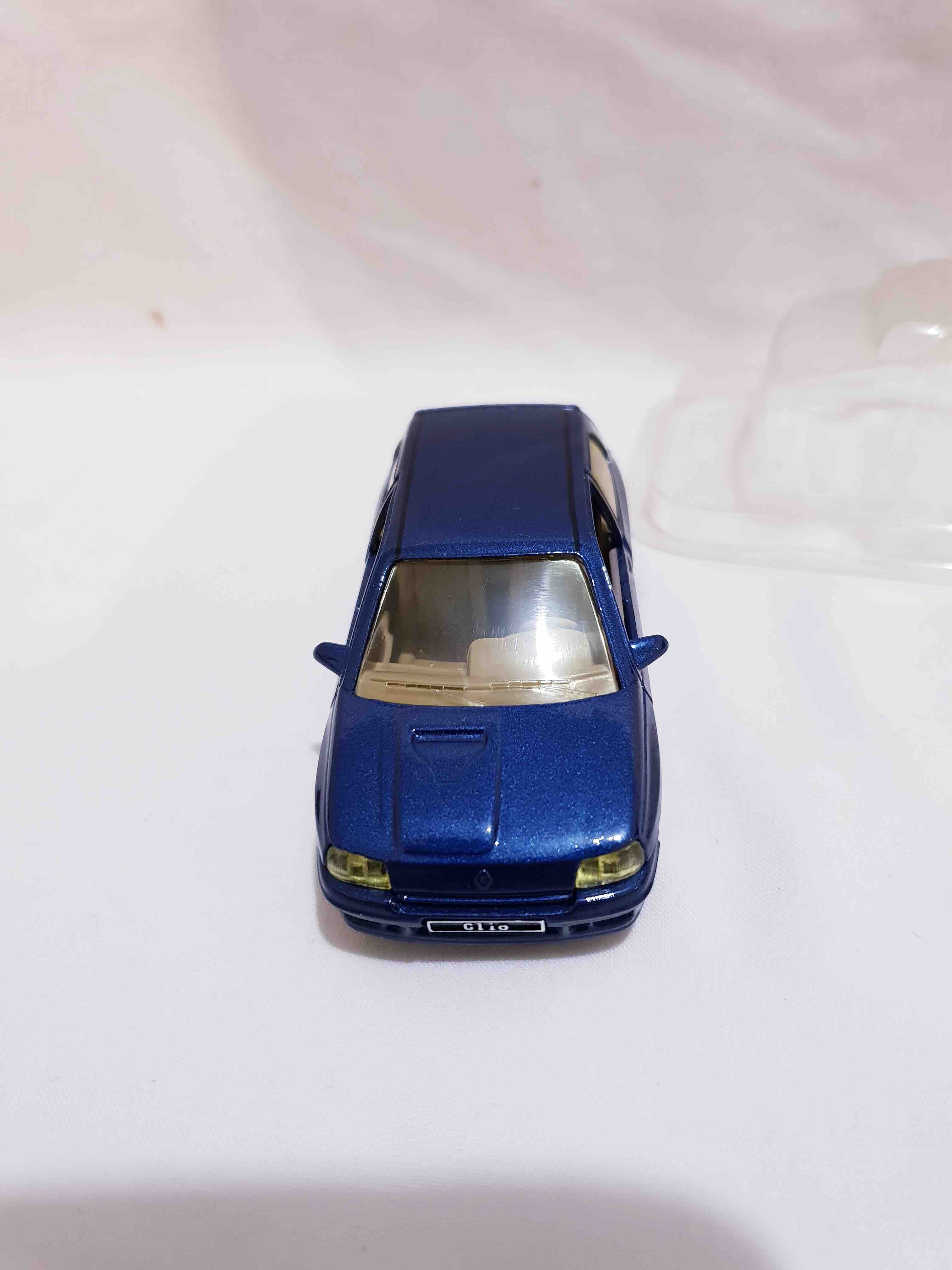 RENAULT CLIO SOLIDO BLEUE