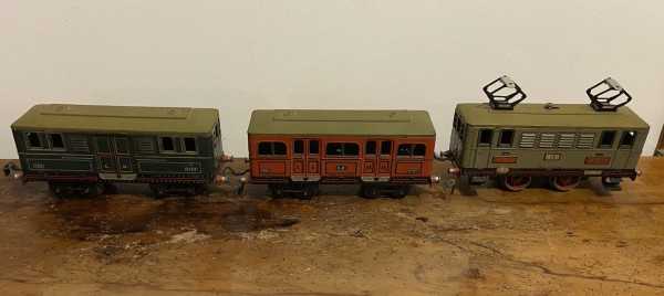 Train de banlieue rame du Metro Invalides CR écart O