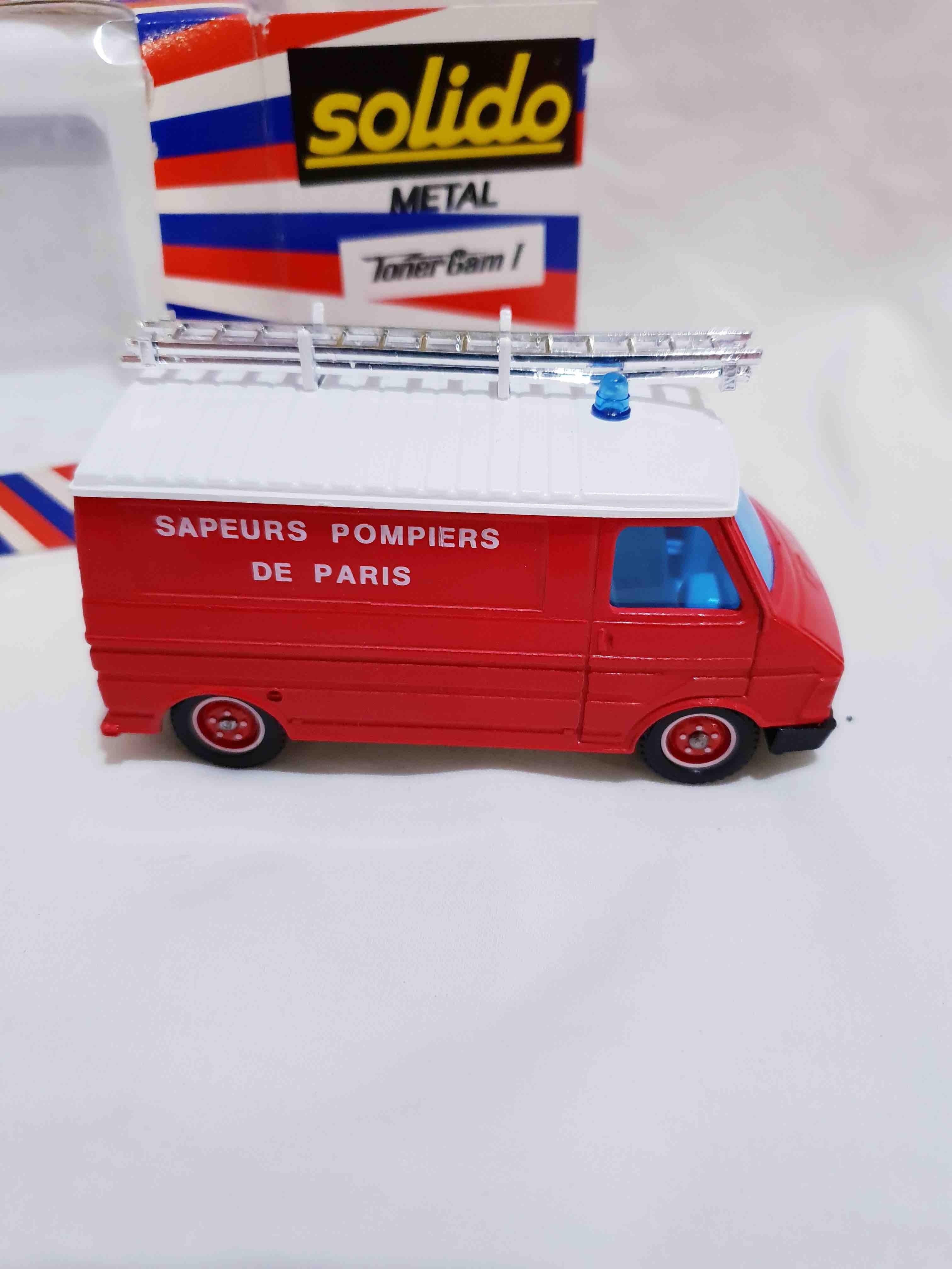 2118 CITROEN C35 SAPEUR POMPIERS SOLIDO