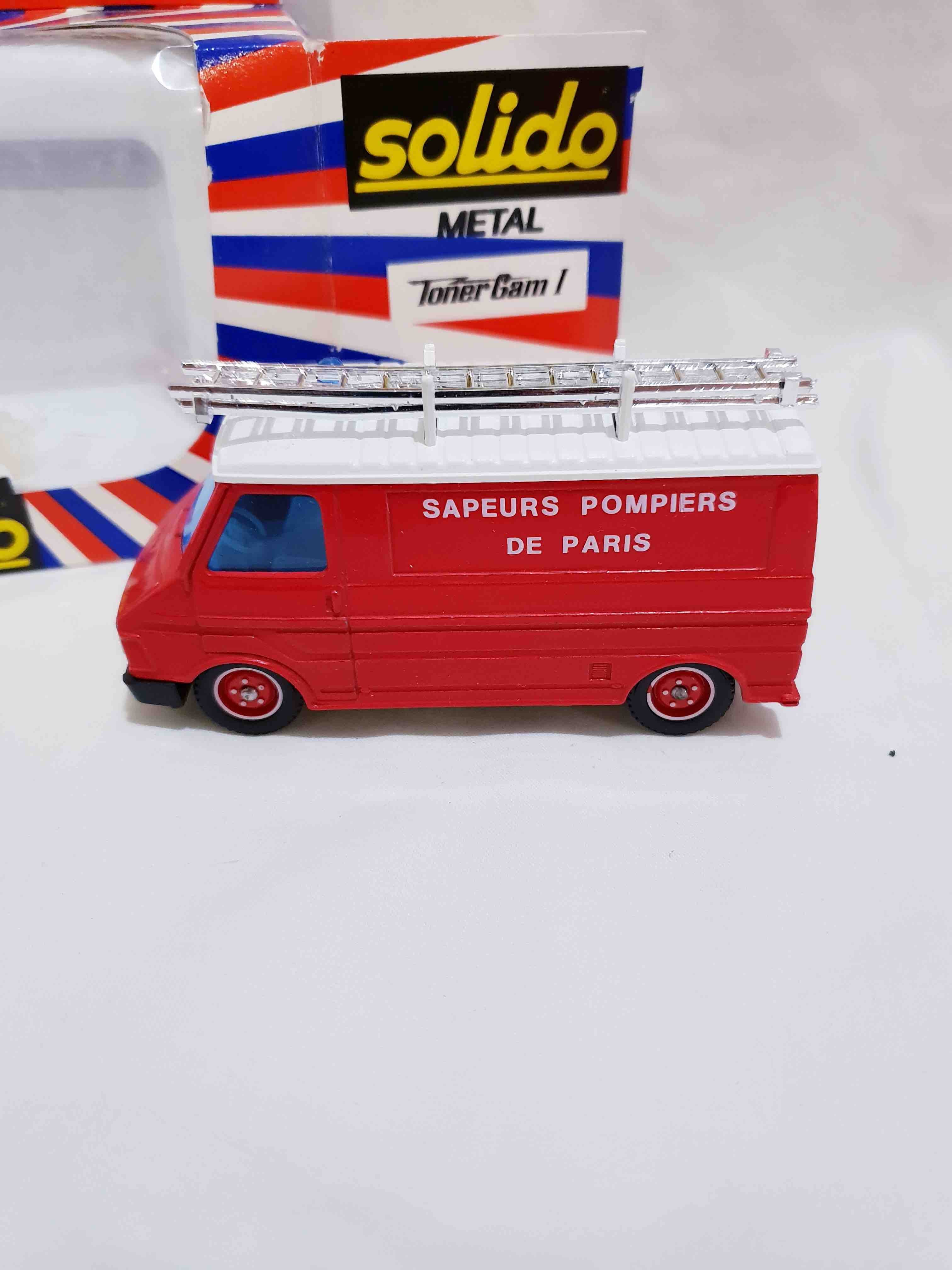 2118 CITROEN C35 SAPEUR POMPIERS SOLIDO