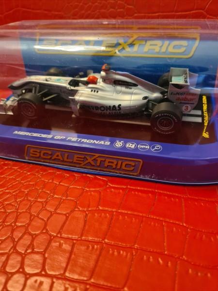 MERCEDES GP PETRONAS SCHUMACHER SCALEXTRIC REF C3146