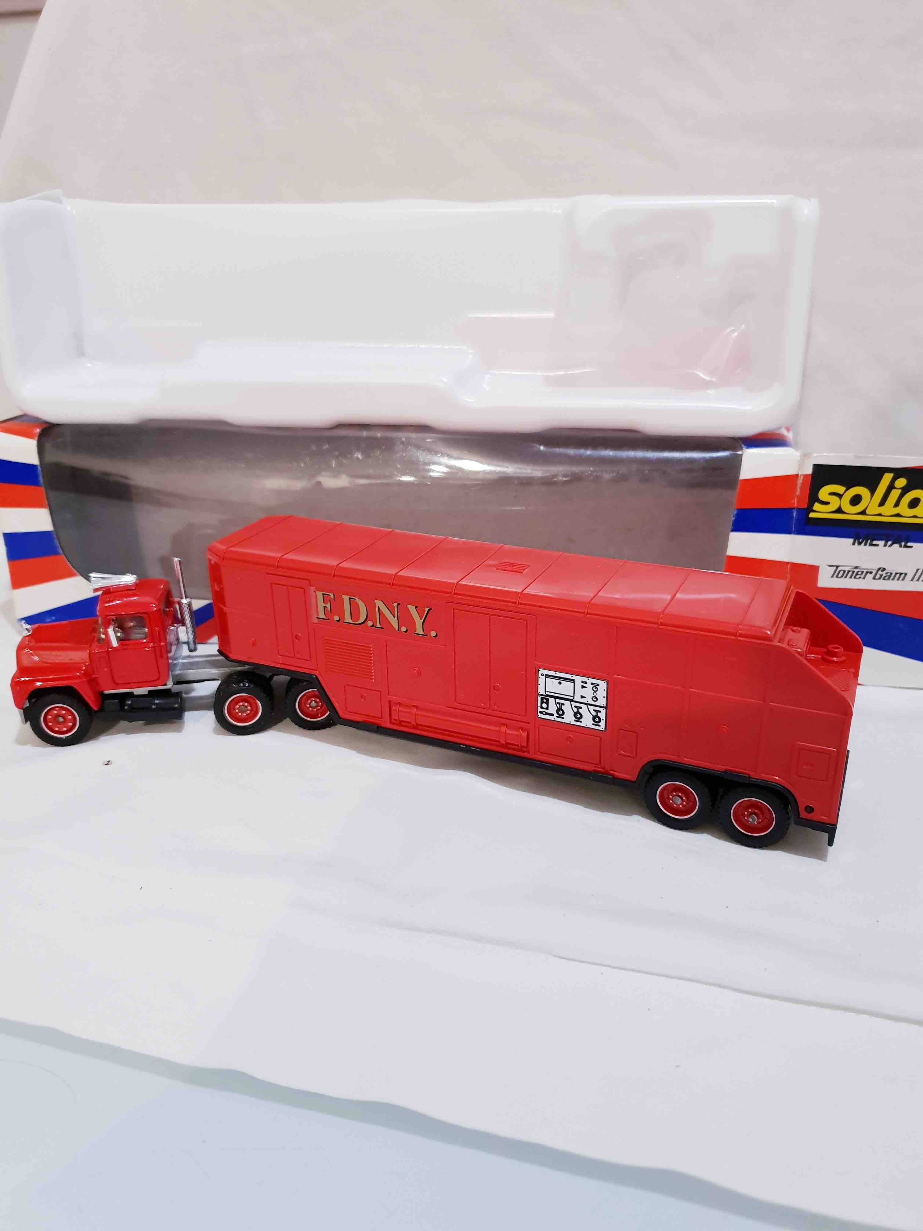 3511 MAC R 600 POMPIERS SOLIDO