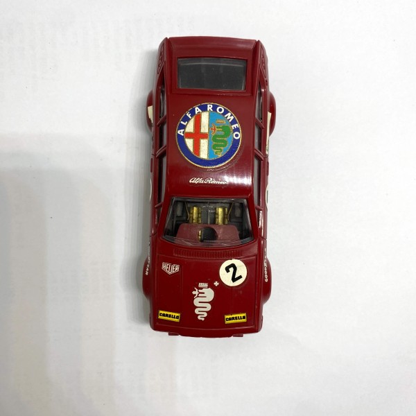 Alfetta GTV 2000 rouge bordeaux JOUEF