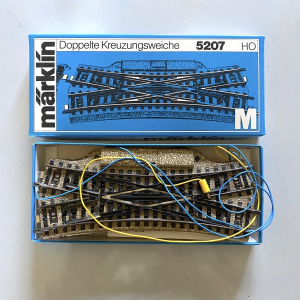 Traversee Jonction double MARKLIN 5207