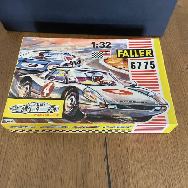 Porsche 904 GT Faller 6775 Club Racing 1/32 en Boite