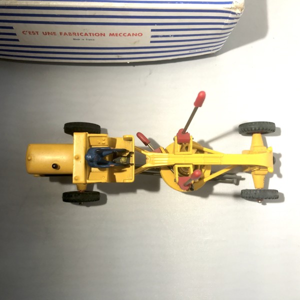 Profileur 100 Richier DINKY TOYS 886